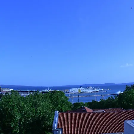 アパート スタジオ ラバンダ