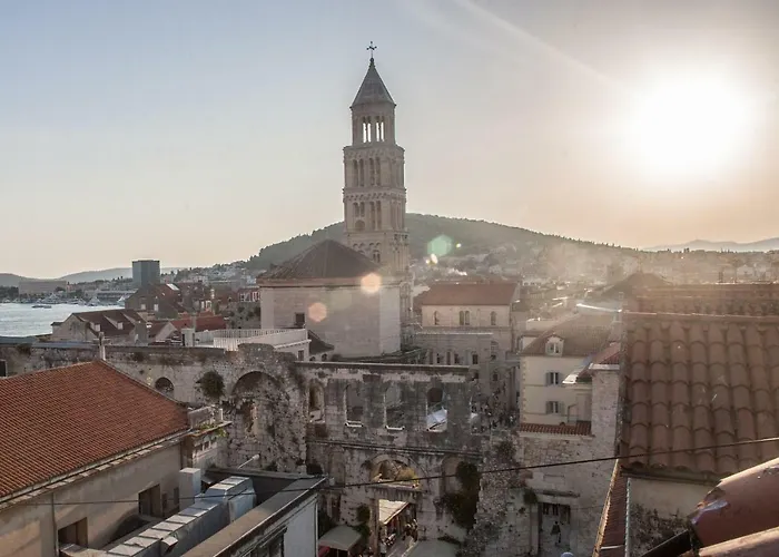 Studio Lavanda سبليت